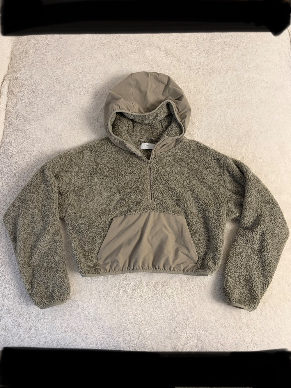 Aritzia TNA Small green Sherpa crop Fleece Hoodie Sweatshirt 1/4 zip